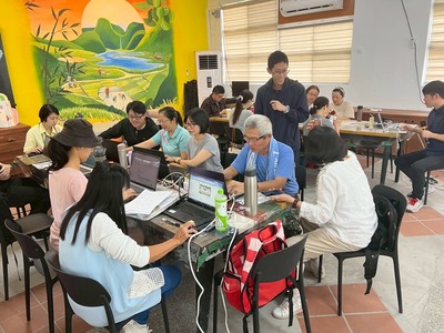 【產官學攜手跨越數位落差 臺北市立大學結盟全國中小企業總會 深入城鄉辦理AI課程】圖片
