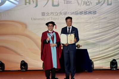 【北市大115級畢典溫馨登場　邱英浩校長勉勵畢業生掌握人生方向、勇敢實現夢想】圖片