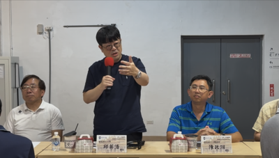 邱英浩校長,談到大學學者與社區工作者如同裁縫師,須在地資源裁縫成地方所需的衣服圖片