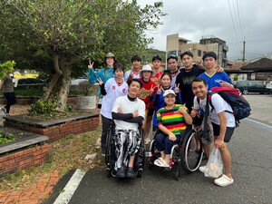 【北市大學生投入輪椅人衝浪志工服務　以實際行動實踐運動平權與社會共融】圖片